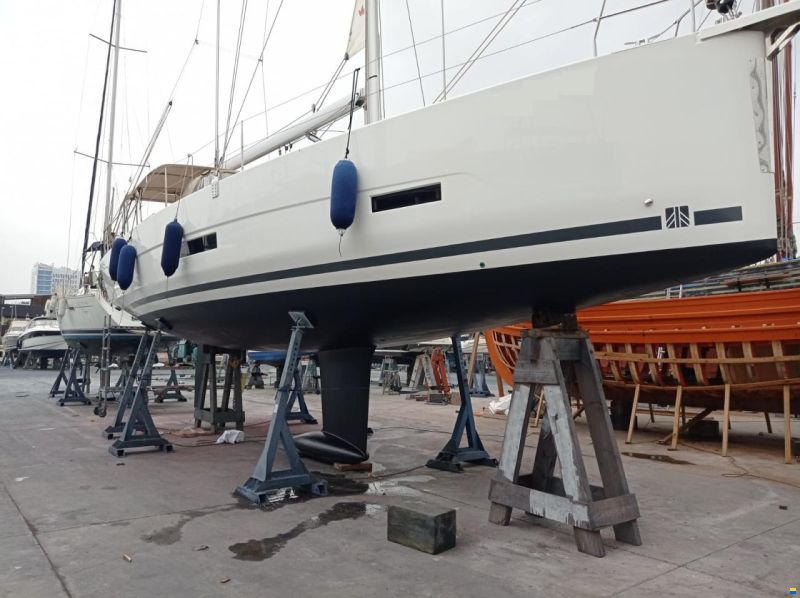 Dufour 430
