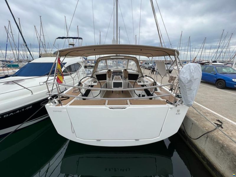 Dufour 430
