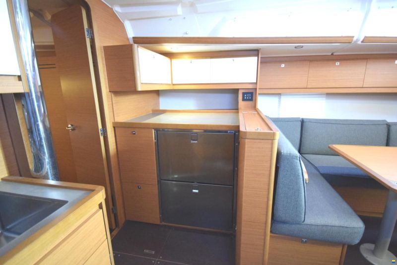 Dufour 430