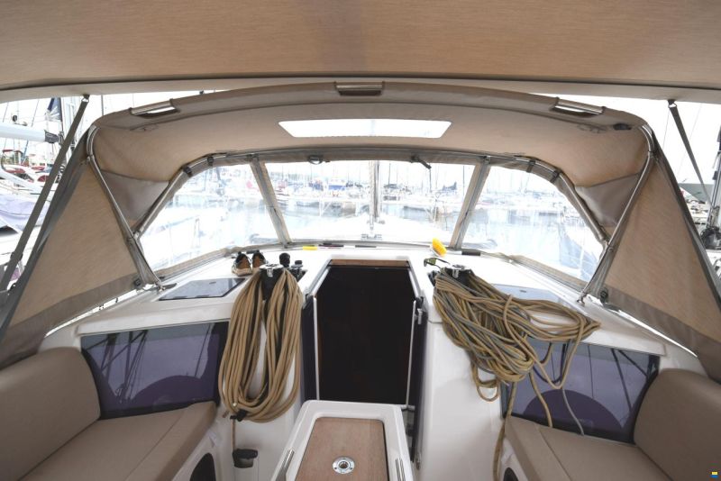 Dufour 430