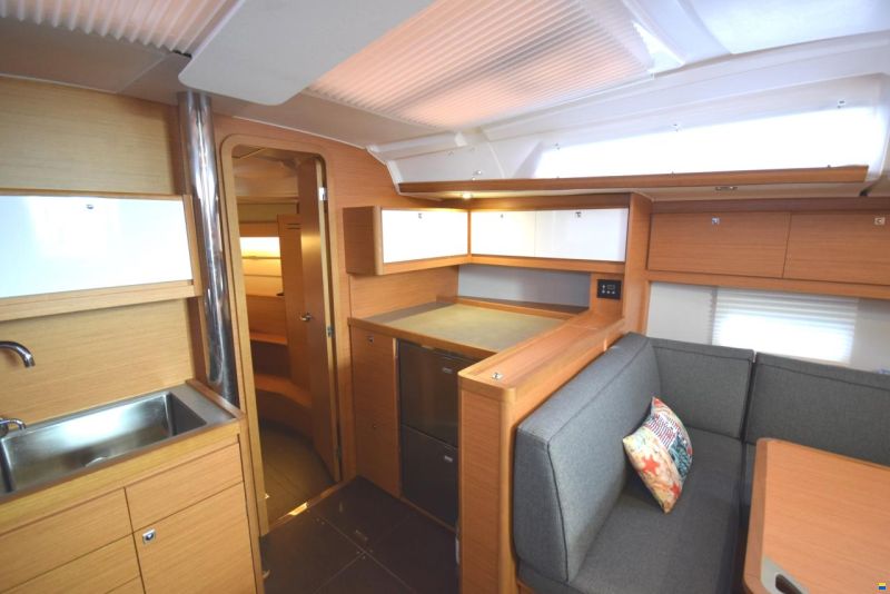 Dufour 430