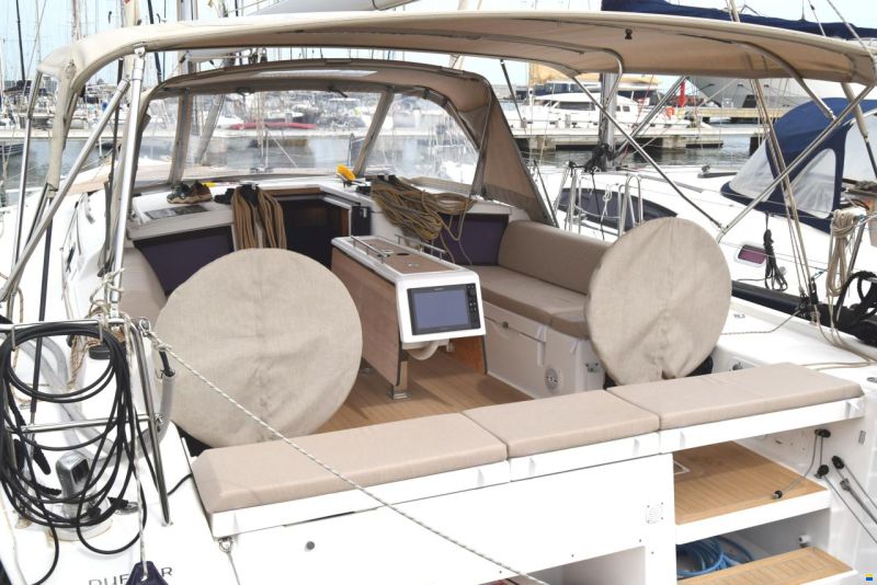 Dufour 430