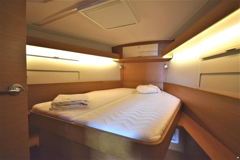 Dufour 430