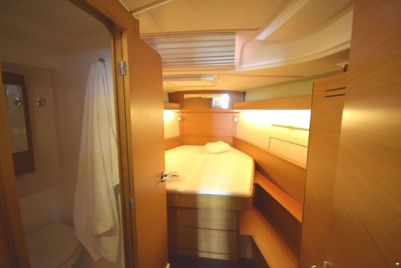 Dufour 430
