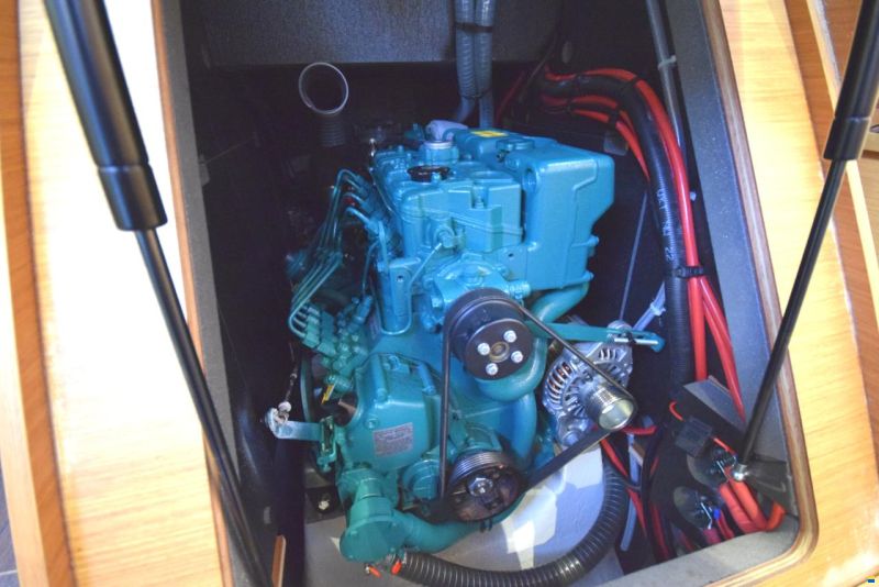 Dufour 430