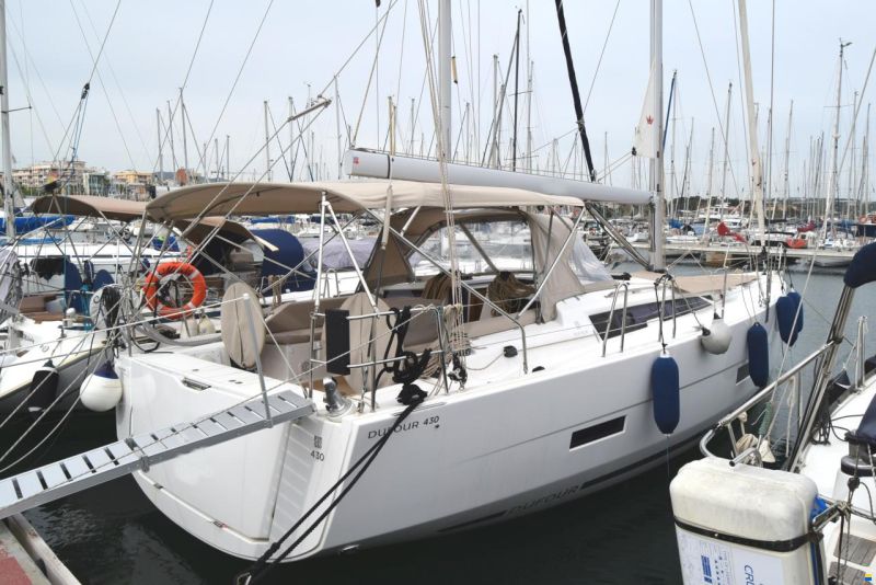 Dufour 430