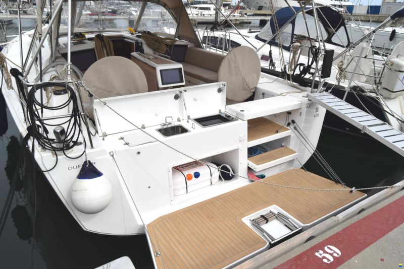 Dufour 430