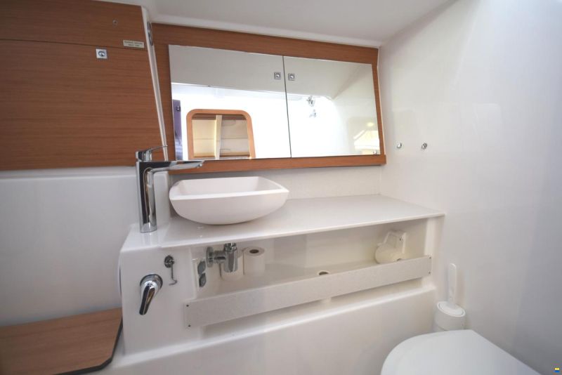 Dufour 430