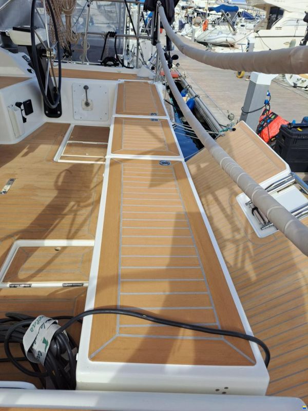 Dufour 430