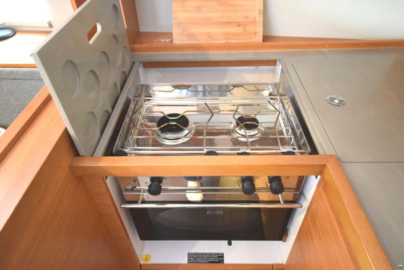Dufour 430