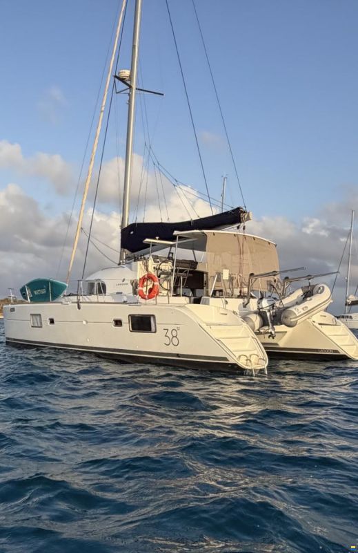 Lagoon 38 s2