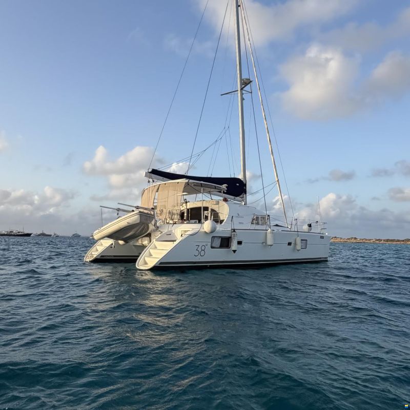 Lagoon 38 s2