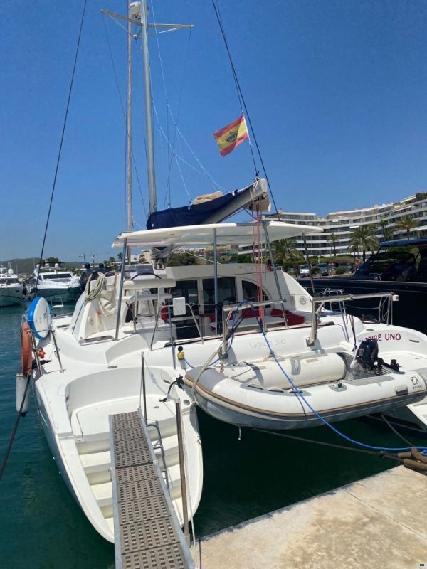Lagoon 38 s2
