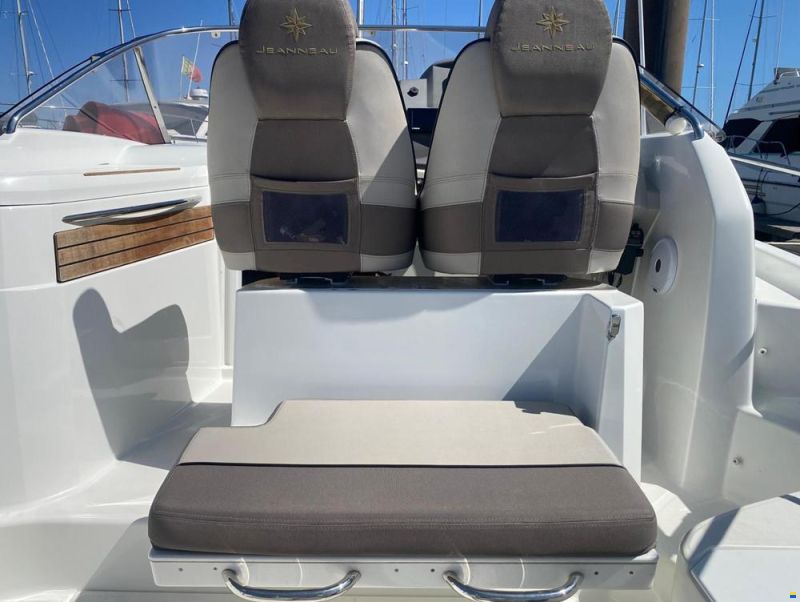 Jeanneau Cap Camarat 8.5 WA