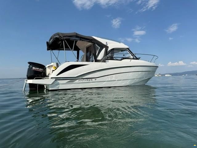 Beneteau Antares 7