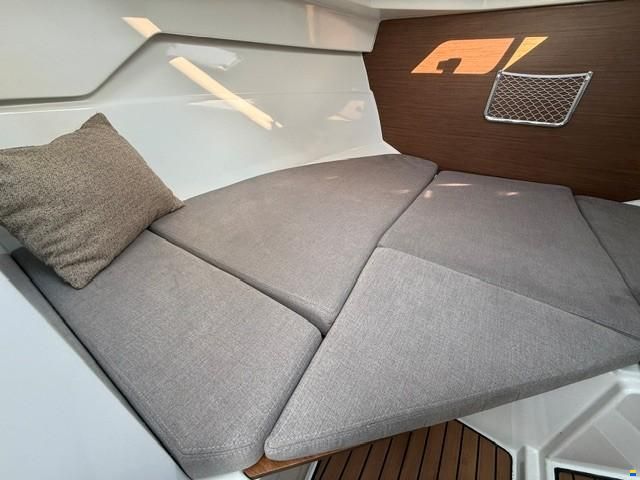 Beneteau Antares 7