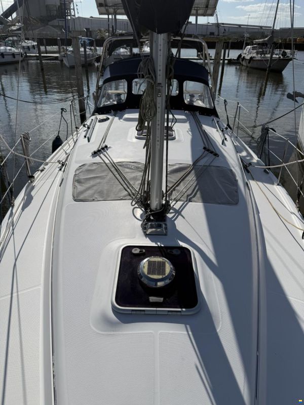 Hunter Legend 33