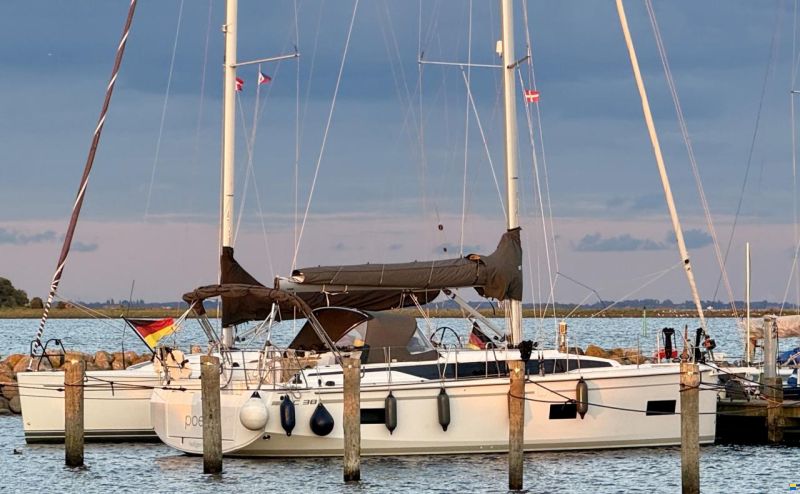 Bavaria C38