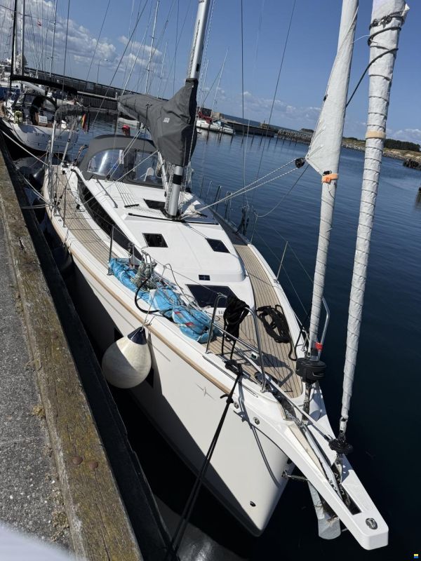 Bavaria C38