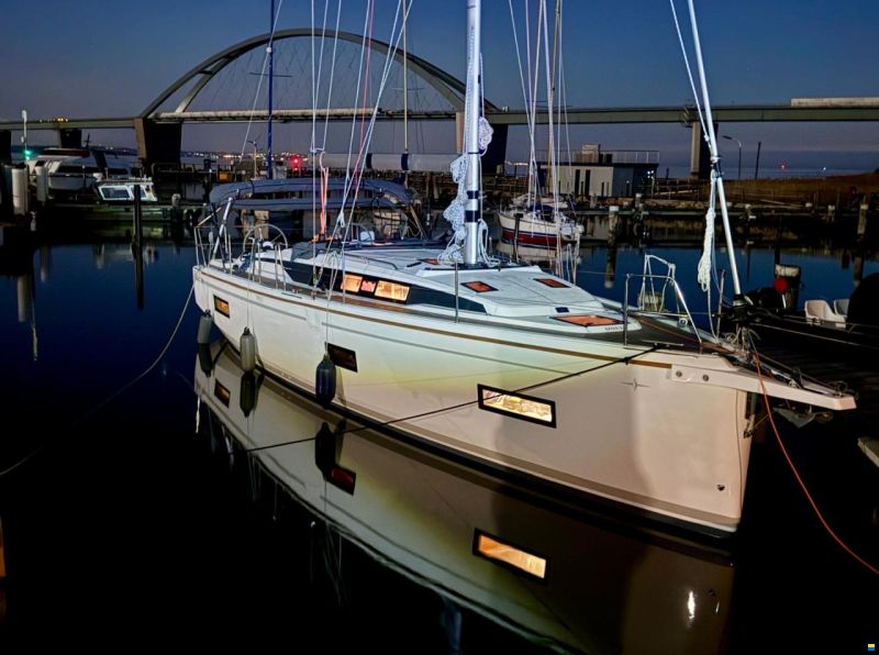 Bavaria C38