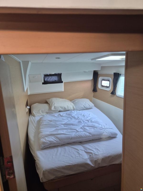 Lagoon 400