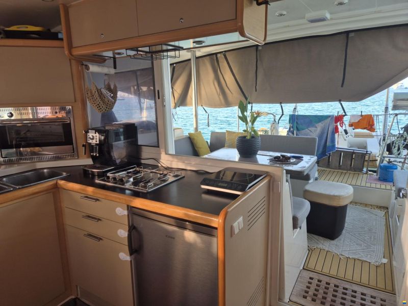 Lagoon 400