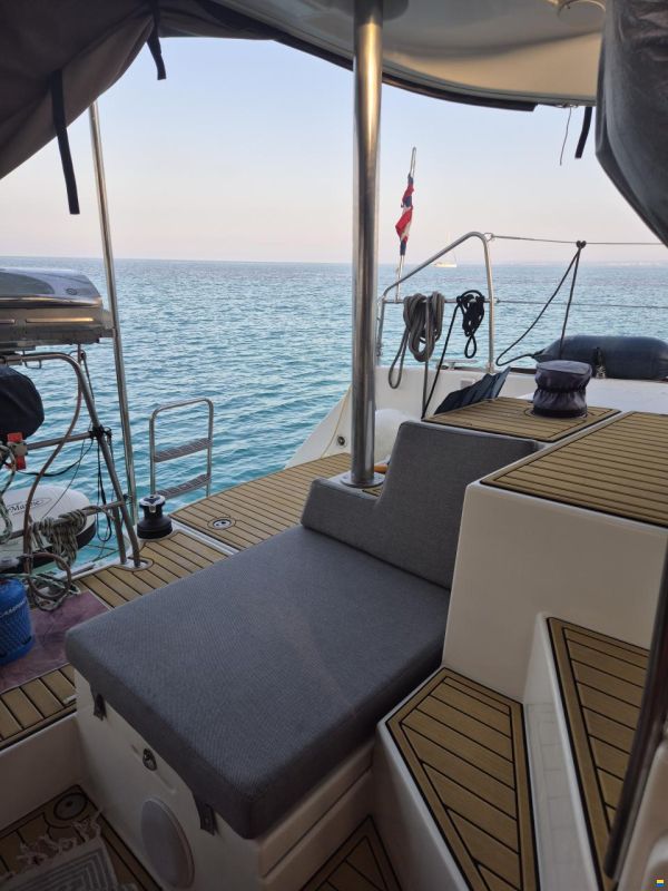 Lagoon 400