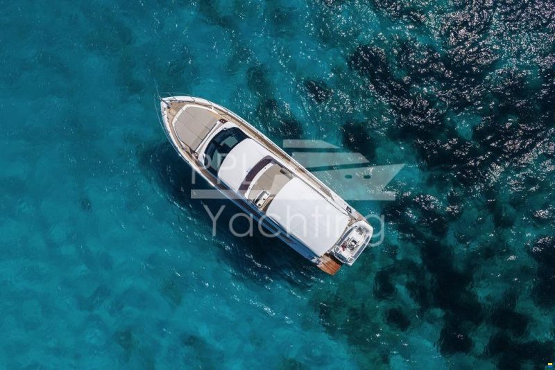 Ferretti 500