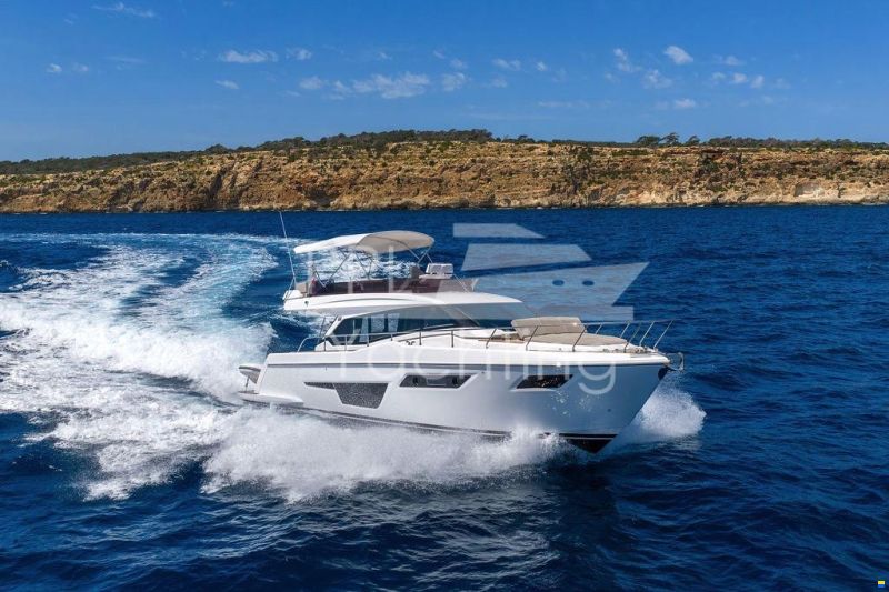 Ferretti 500