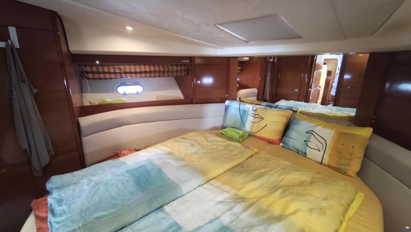 Prestige 42S
