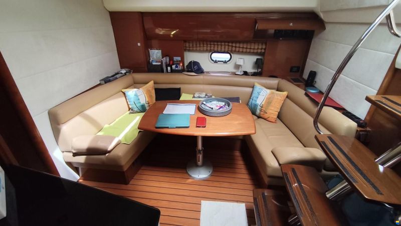 Prestige 42S