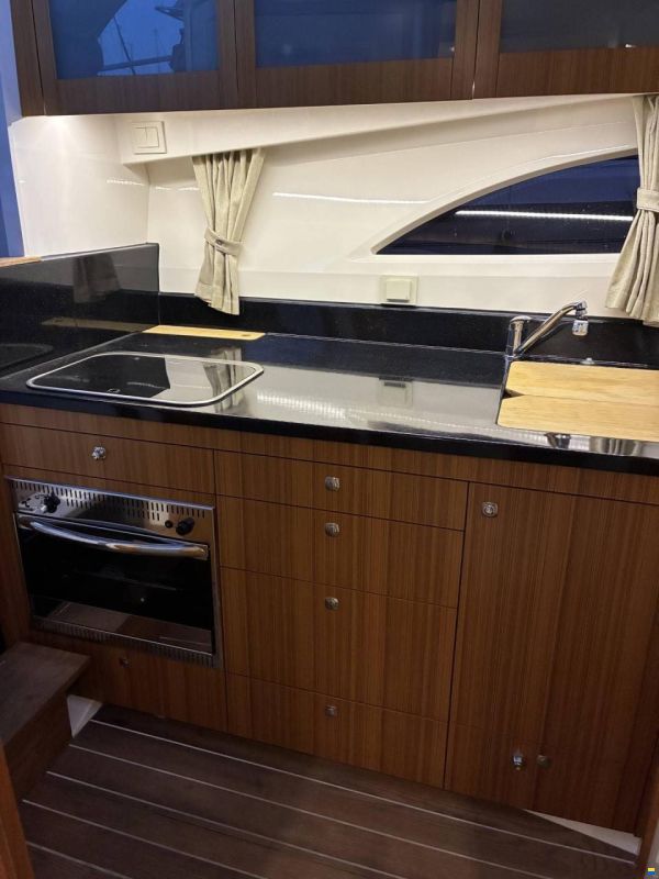 Marex 310 Sucruiser