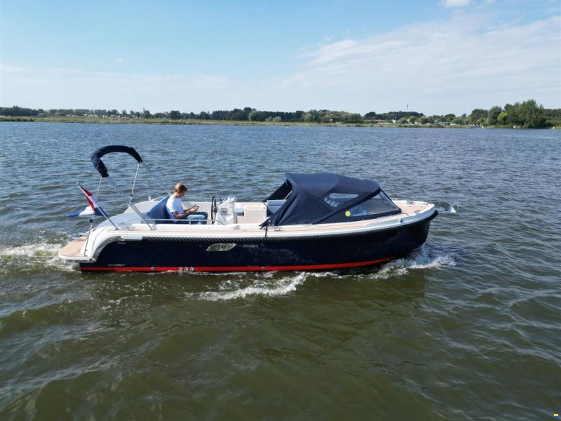 Interboat DE Intender 750 Cabin
