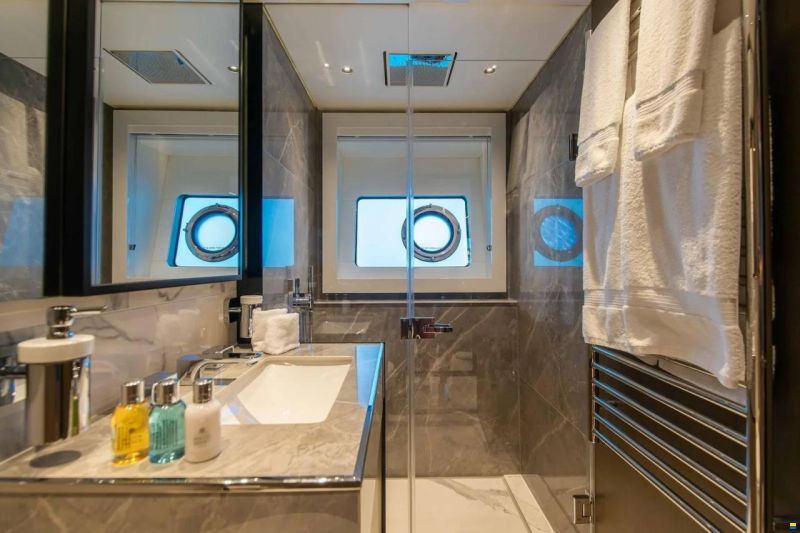 Sunseeker 90 Ocean