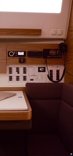 Elan 40 Impression A/C Basis for negotiation