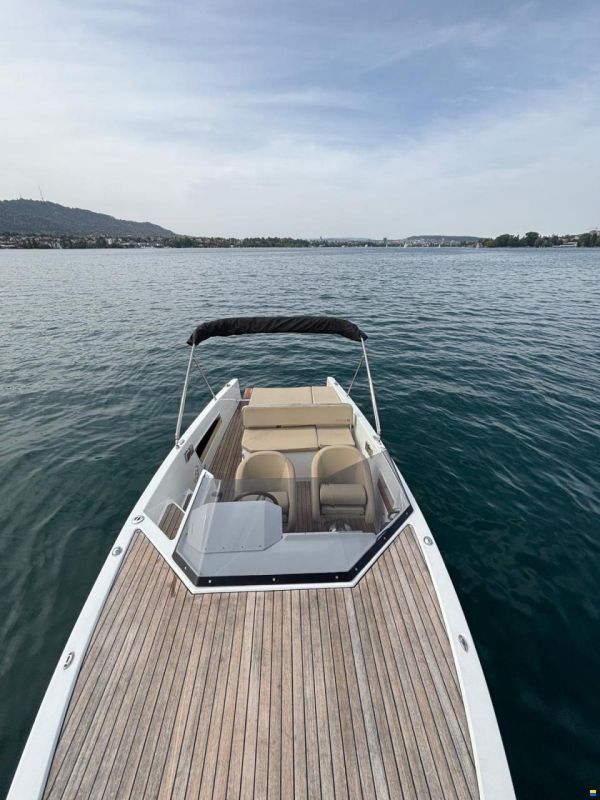 Ganz Boats Ovation 6.8