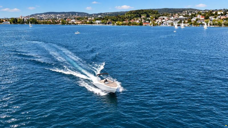 Ganz Boats Ovation 6.8