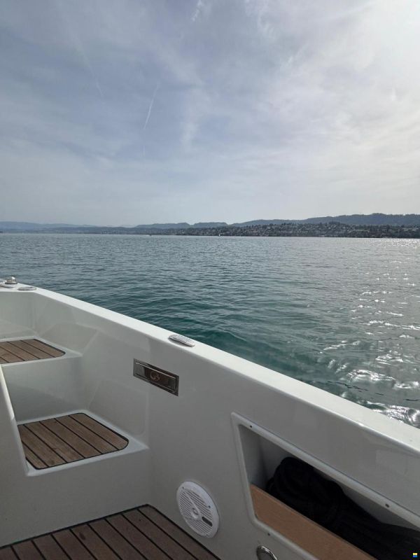 Ganz Boats Ovation 6.8