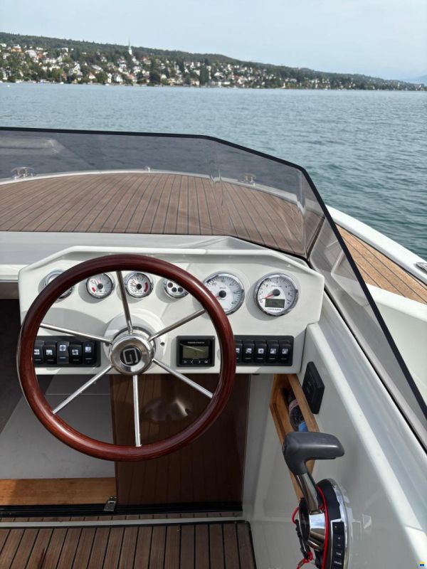 Ganz Boats Ovation 6.8