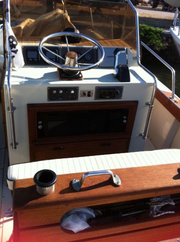 Boston Whaler Outrage 22