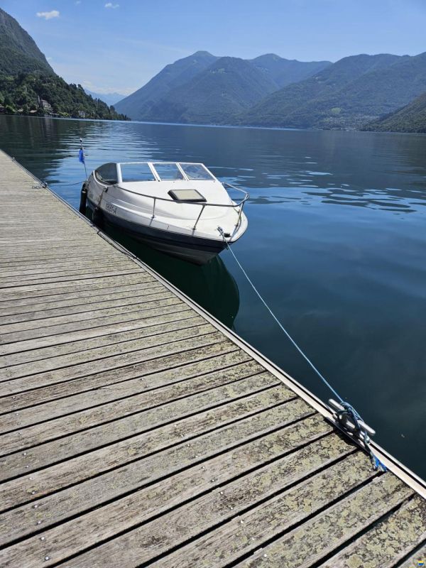 Bayliner Capri 2052