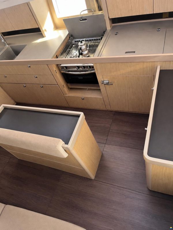 Beneteau Sense 51