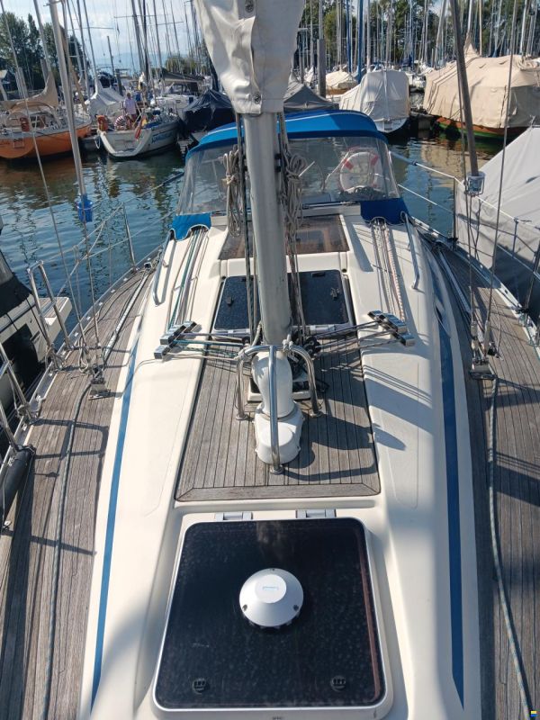 Bavaria 300