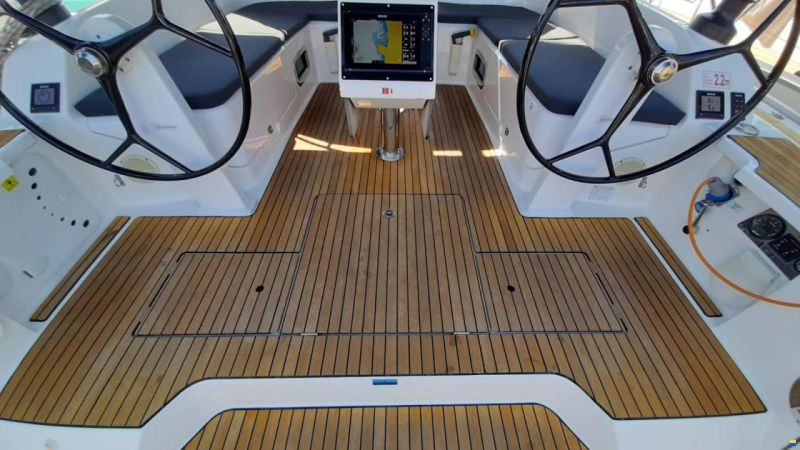 Bavaria CRUISER 46