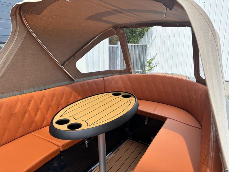 Corsiva 500 New Age Tender