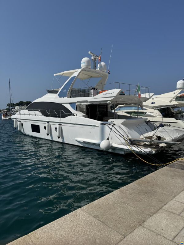 Azimut 66 Fly