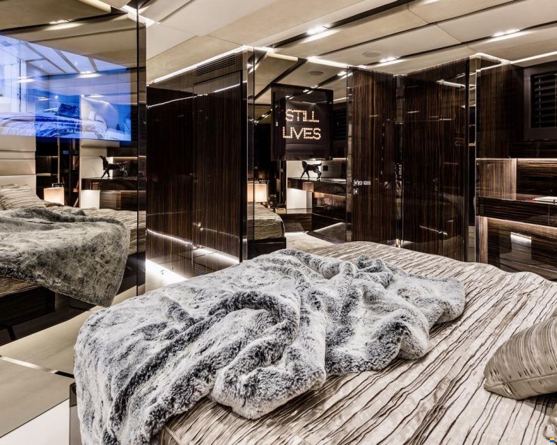Admiral Yachts Silent 76
