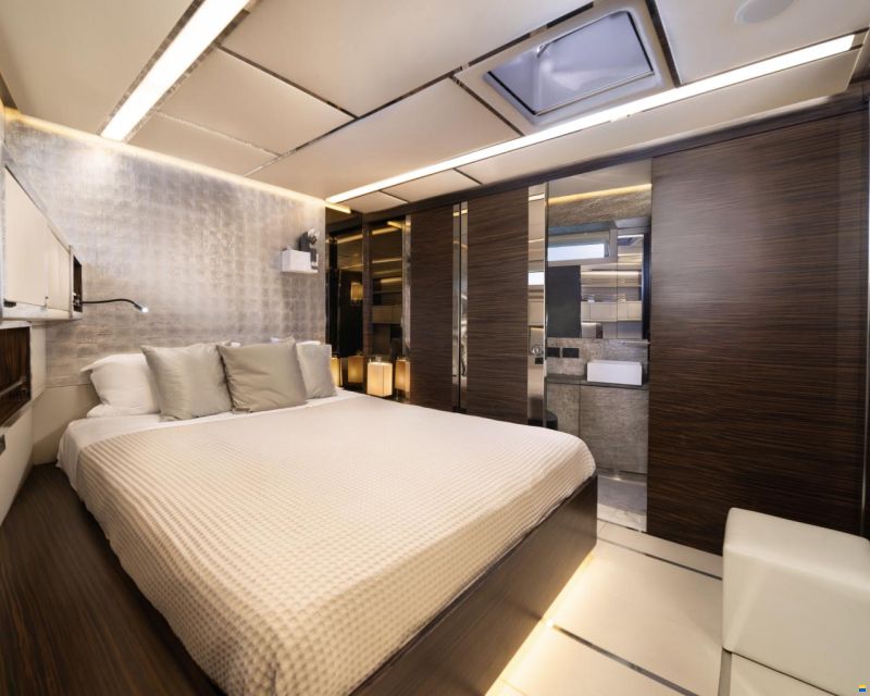 Admiral Yachts Silent 76