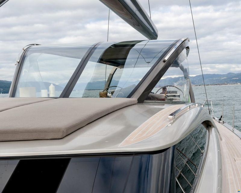 Admiral Yachts Silent 76