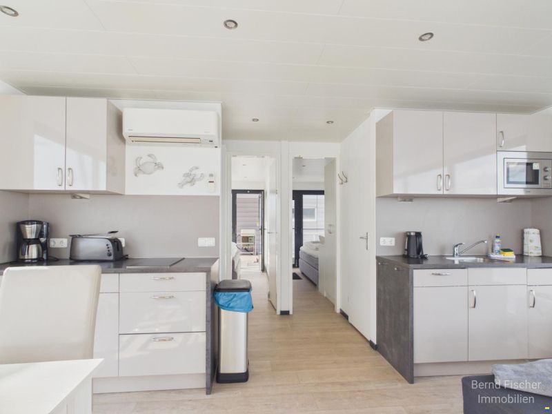 Floating Home 44